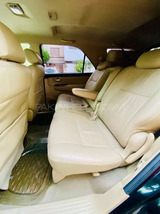 Toyota Fortuner 2014 for Sale in Karachi Image-1