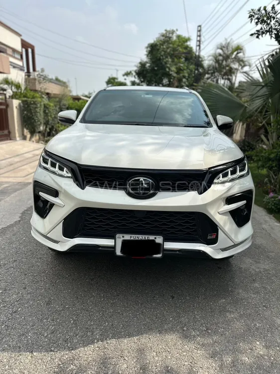 ٹویوٹا فورچیونر 2023 for Sale in لاہور Image-1