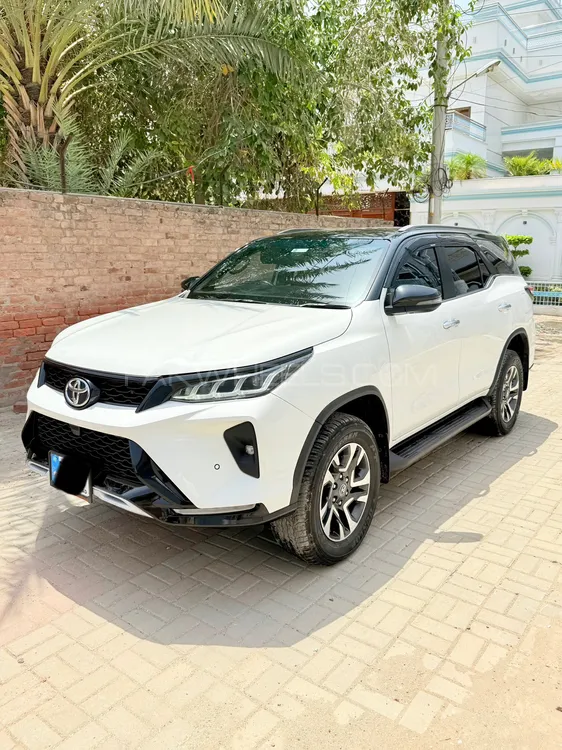 Toyota Fortuner 2022 for Sale in Multan Image-1