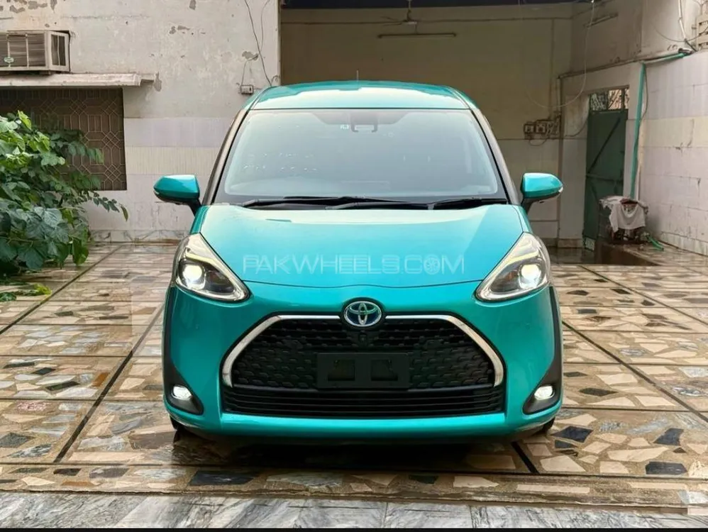 Toyota Sienta 2019 for Sale in Lahore Image-1