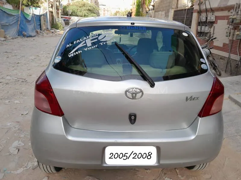 Toyota Vitz 2005 for Sale in Karachi Image-1