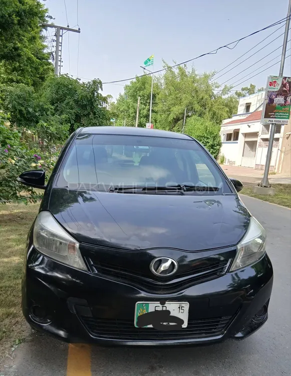 Toyota Vitz 2015 for Sale in Faisalabad Image-1