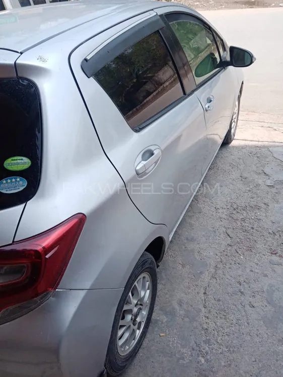 Toyota Vitz 2015 for Sale in Lahore Image-1