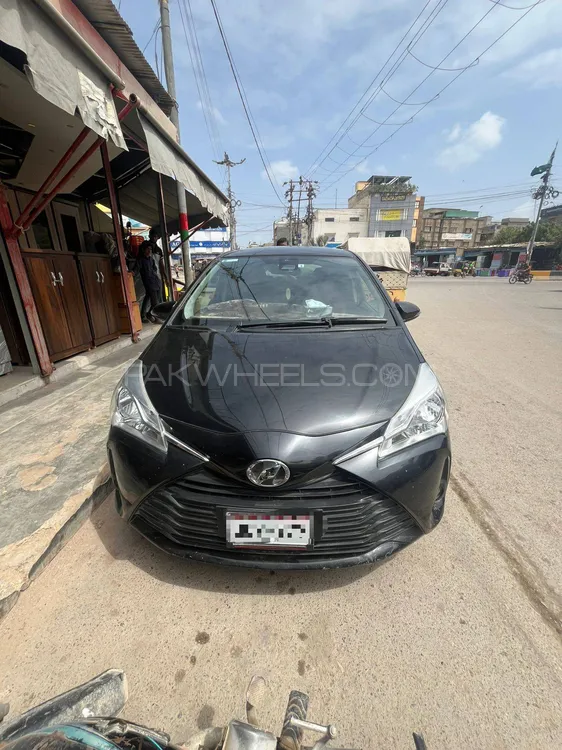 Toyota Vitz 2018 for Sale in Karachi Image-1