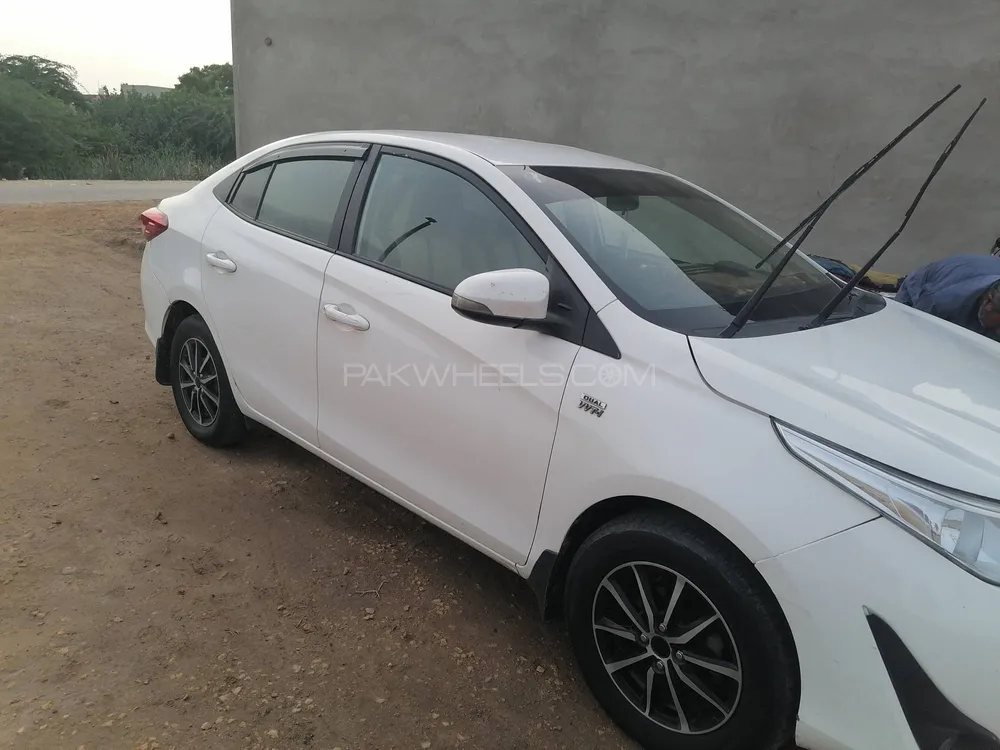 Toyota Yaris Sedan 2020 for Sale in Karachi Image-1