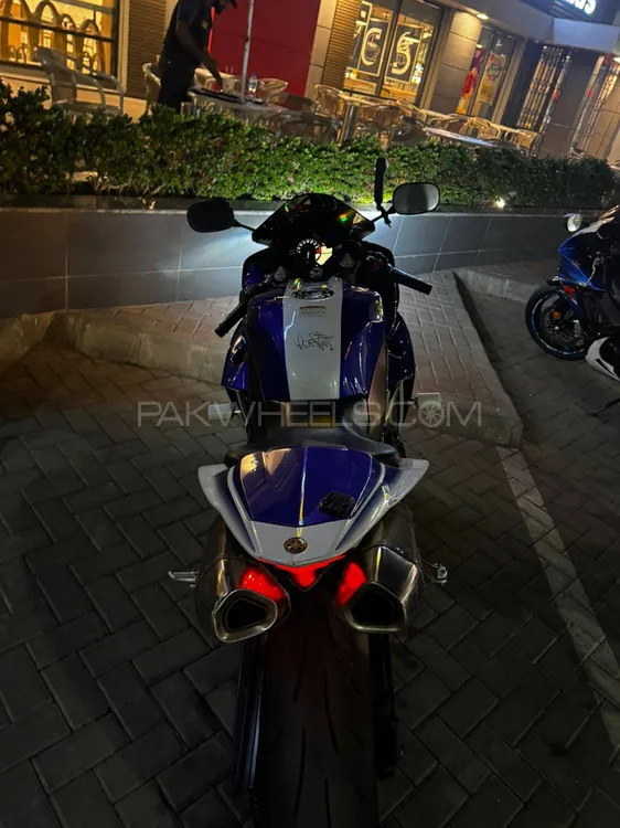 Yamaha YZF-R1 2009 for Sale Image-1