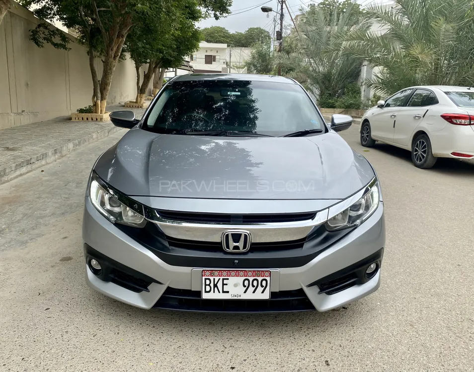 Honda Civic 2017 for Sale in Karachi Image-1