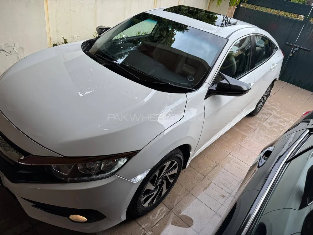 Honda Civic 2018 for Sale in Lahore Image-1