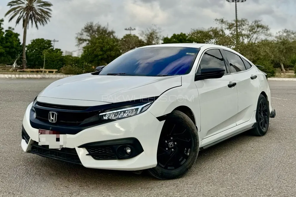 Honda Civic 2017 for Sale in Karachi Image-1