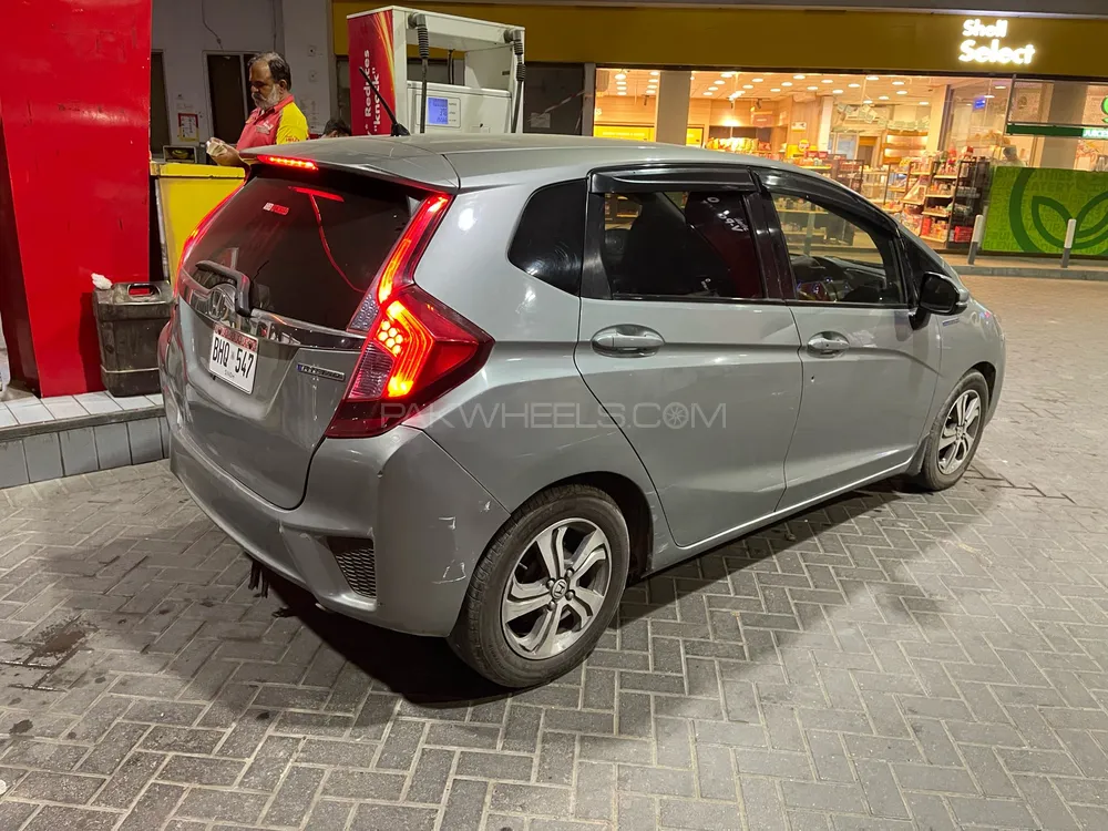 Honda Fit 2013 for Sale in Karachi Image-1