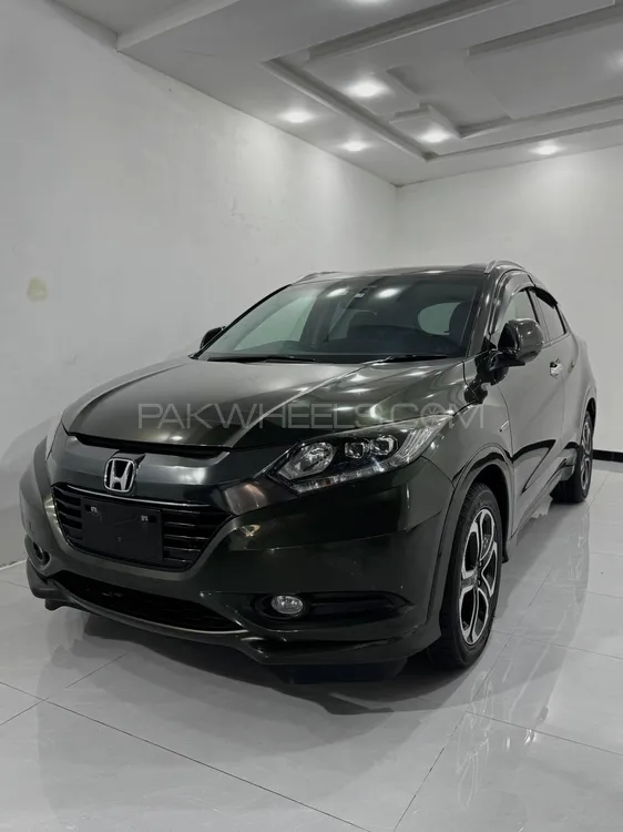 Honda Vezel 2015 for Sale in Islamabad Image-1