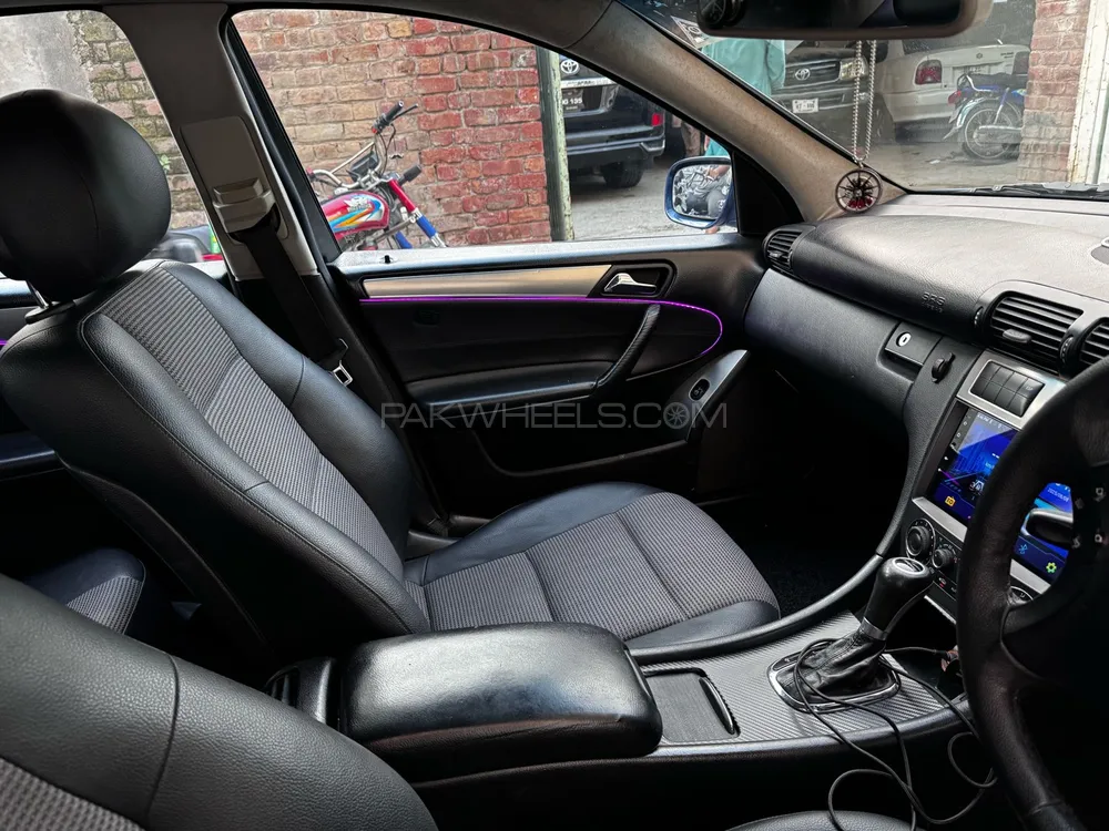 Mercedes Benz C Class 2007 for Sale in Lahore Mercedes Benz C Class 2007 for Sale in Lahore Image-10