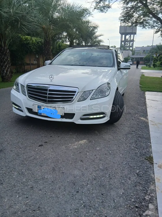 Mercedes Benz E Class 2013 for Sale in Lahore Image-1