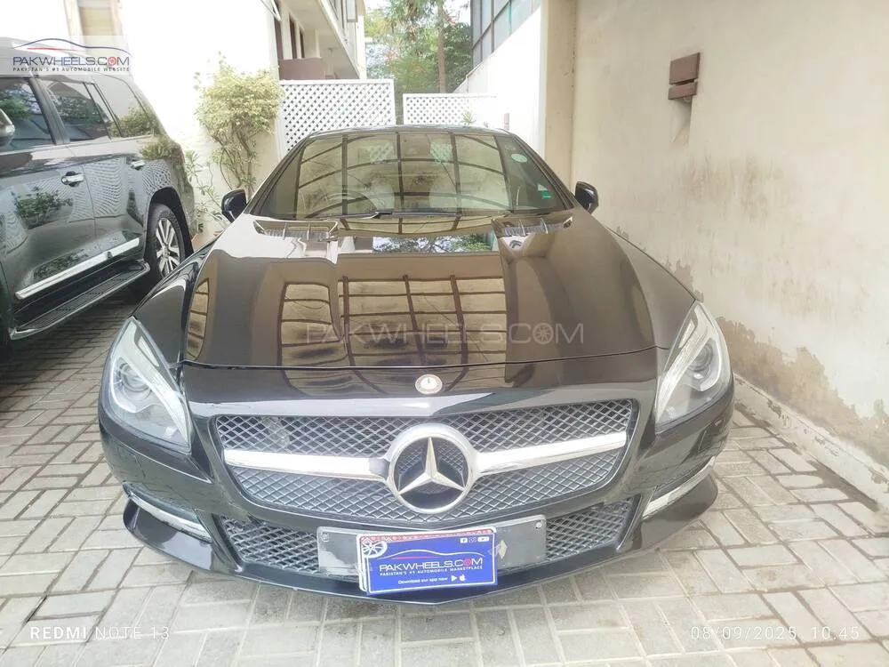 Mercedes Benz Sl Class 2015 for Sale in Karachi Image-1