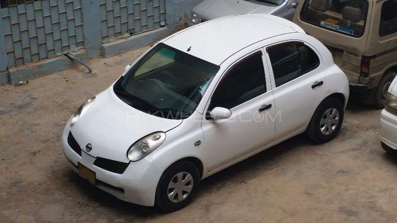 Nissan March 2002 for Sale in Karachi Image-1