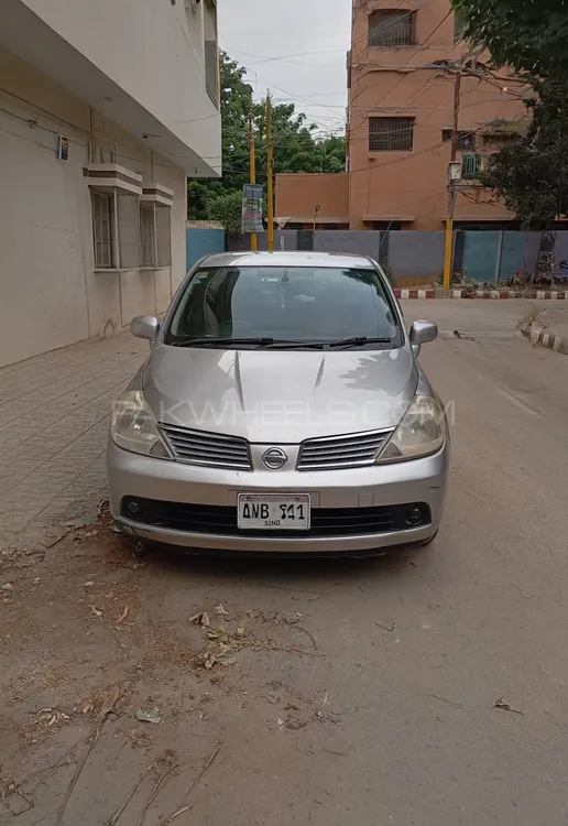 Nissan Tiida 2007 for Sale in Karachi Image-1