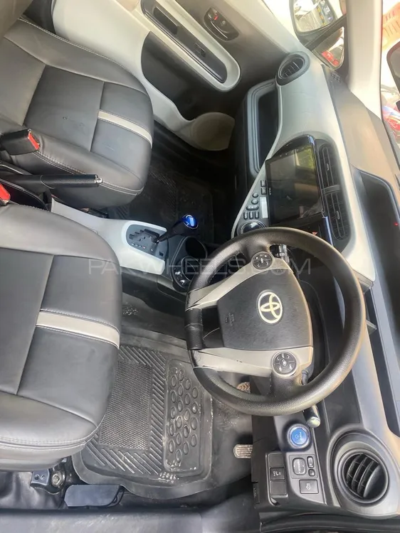 Toyota Aqua 2013 for Sale in Islamabad Image-1