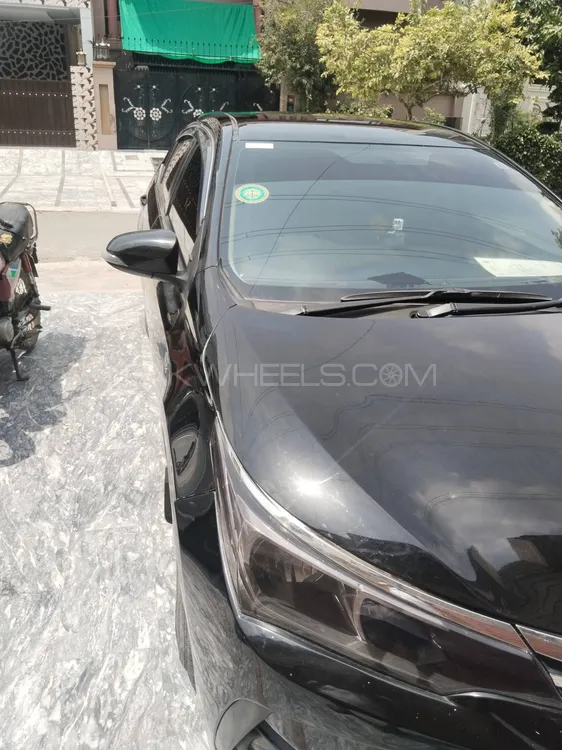 Toyota Corolla 2015 for Sale in Lahore Image-1