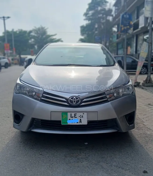 Toyota Corolla 2014 for Sale in Lahore Image-1