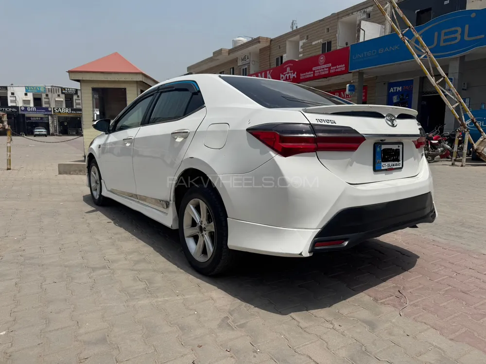 Toyota Corolla 2019 for Sale in Faisalabad Image-1