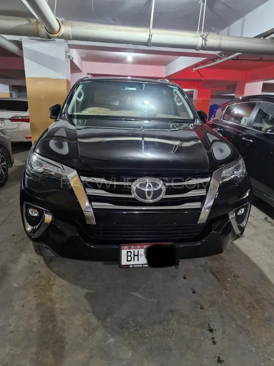 Toyota Fortuner 2019 for Sale in Karachi Image-1
