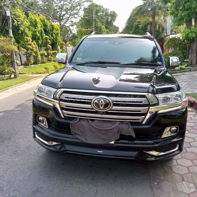 Toyota Land Cruiser 2018 for Sale in Islamabad Image-1
