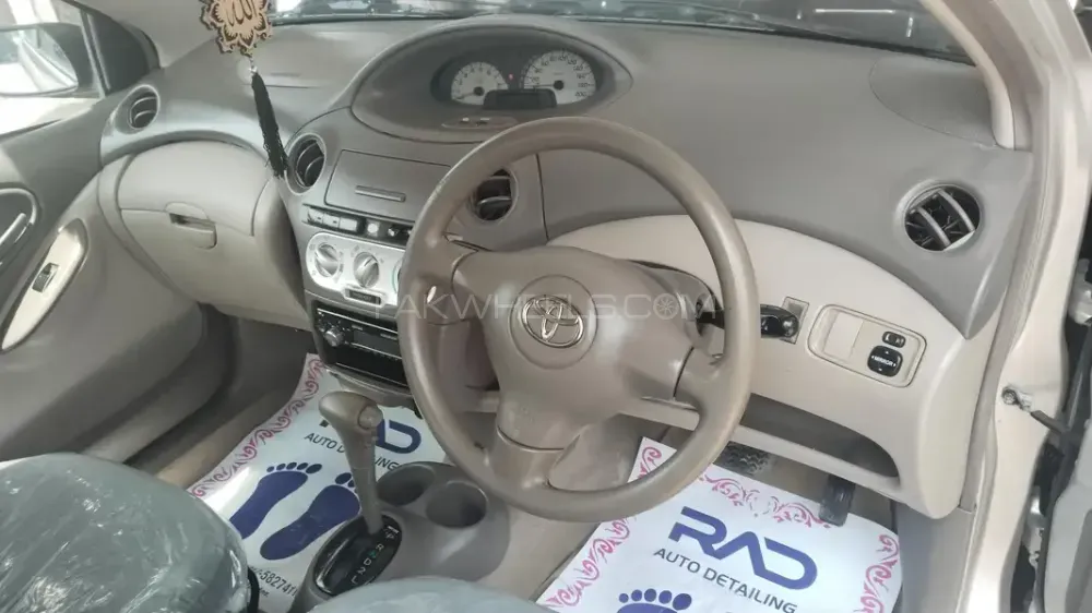 Toyota Platz 2005 for Sale in Nowshera Image-1