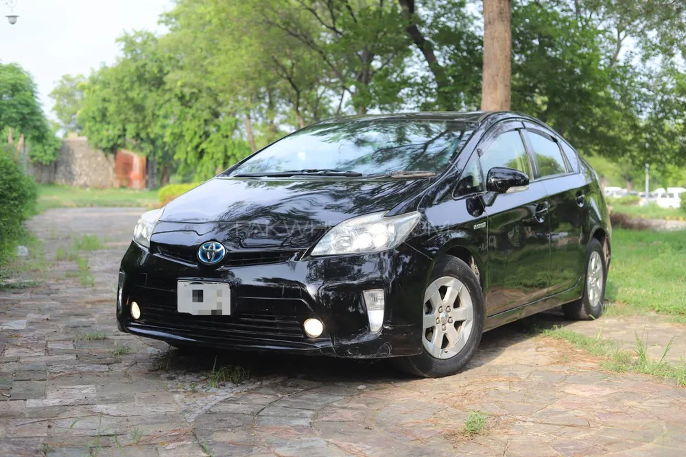 Toyota Prius 2012 for Sale in Islamabad Image-1