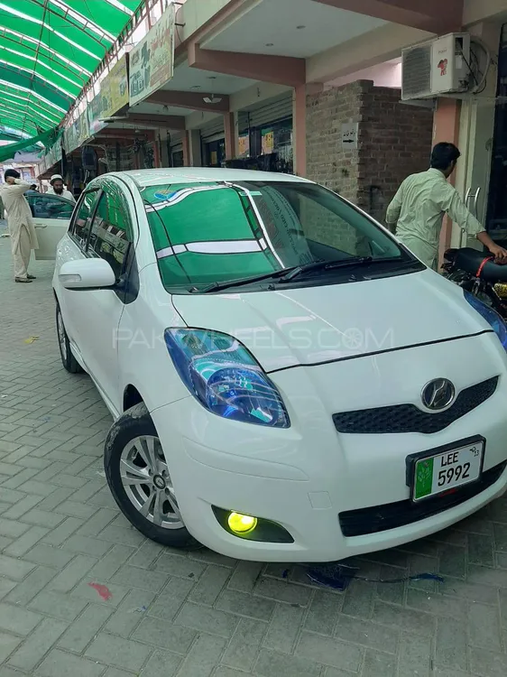 ٹویوٹا ویٹز 2010 for Sale in نوشہرہ کینٹ Image-1