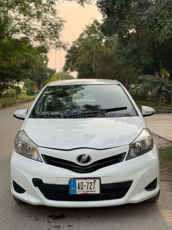 Toyota Vitz 2011 for Sale in Islamabad Image-1