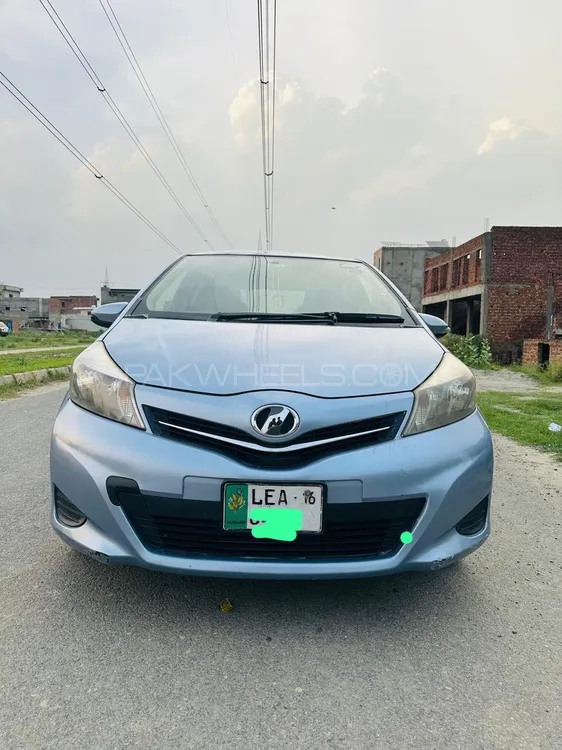 Toyota Vitz 2016 for Sale in Lahore Image-1