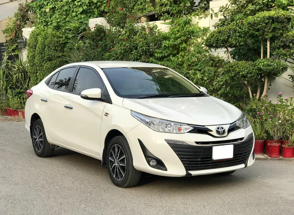 Toyota Yaris Sedan 2021 for Sale in Lahore Image-1
