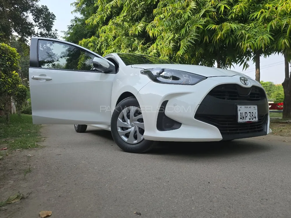 Toyota Yaris Hatchback 2021 for Sale in Sargodha Image-1