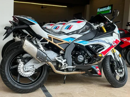 BMW S1000RR 2025