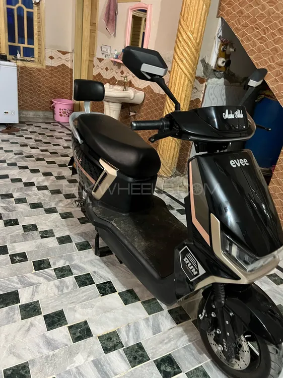 Evee Gen-Z 2025 for Sale Image-1