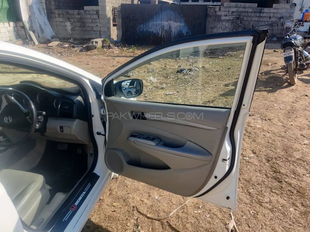 Honda City 2015 for Sale in Islamabad Image-1