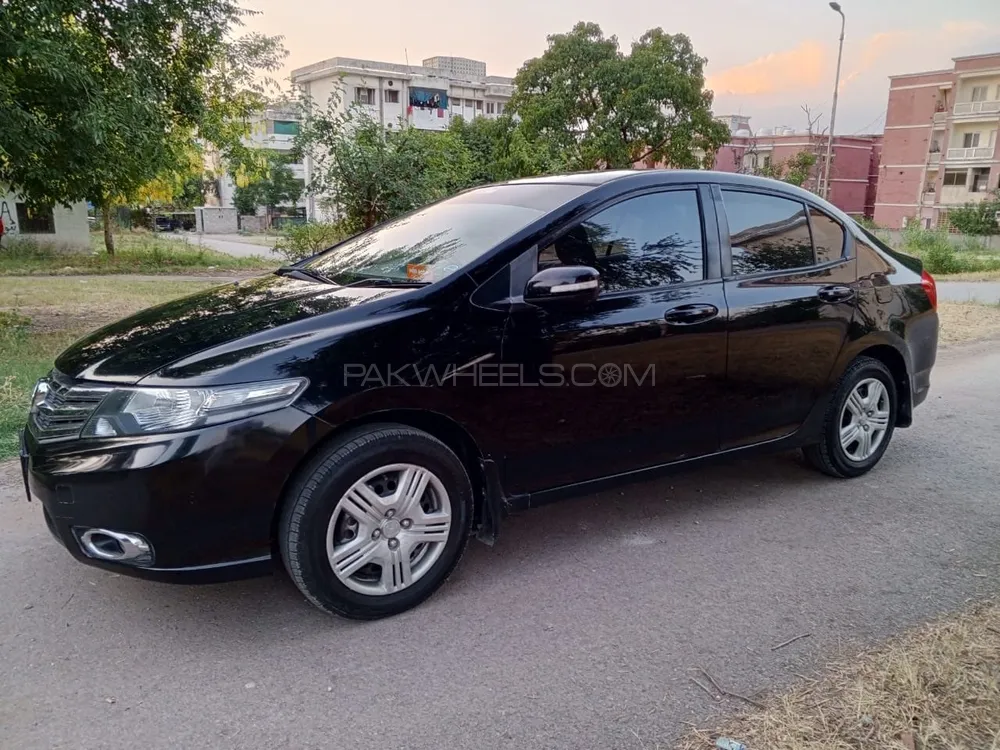Honda City 2015 for Sale in Islamabad Image-1