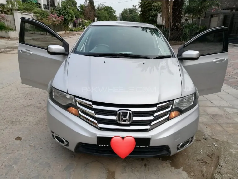 Honda City 2010 for Sale in Islamabad Image-1