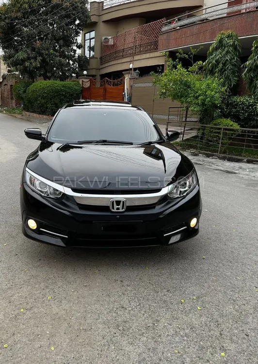 Honda Civic 2017 for Sale in Lahore Image-1