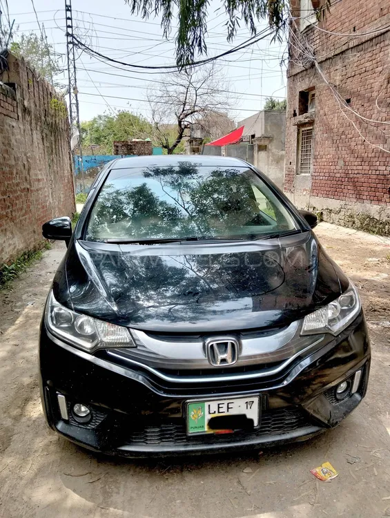 Honda Fit 2017 for Sale in Lahore Image-1