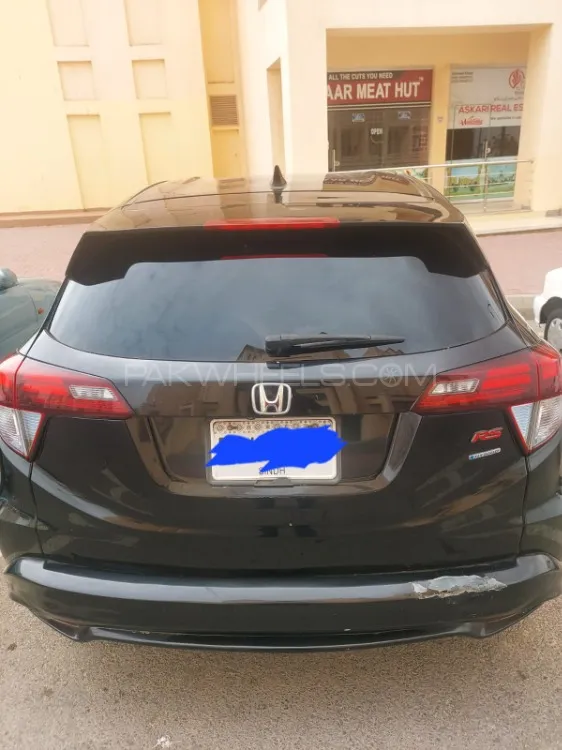 Honda Vezel 2017 for Sale in Karachi Image-1