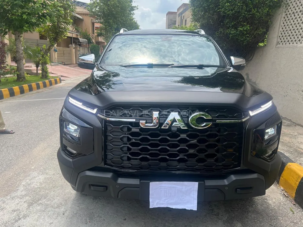 JAC T9 2025 for Sale in Islamabad Image-1