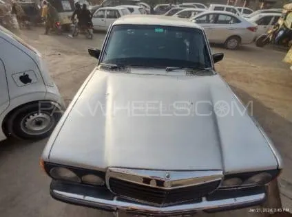 Mercedes Benz E Class 1979 for Sale in Multan Image-1
