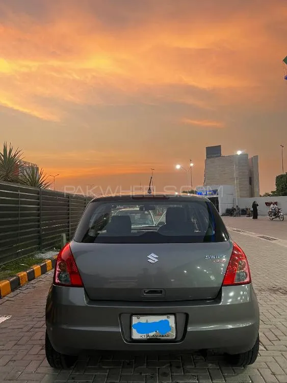 Suzuki Swift 2013 for Sale in Islamabad Image-1