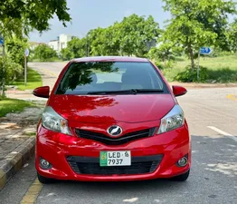Toyota Vitz F 1.0 2013 for Sale