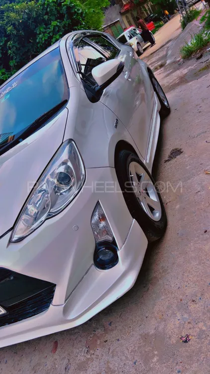 Toyota Aqua 2015 for Sale in Islamabad Image-1