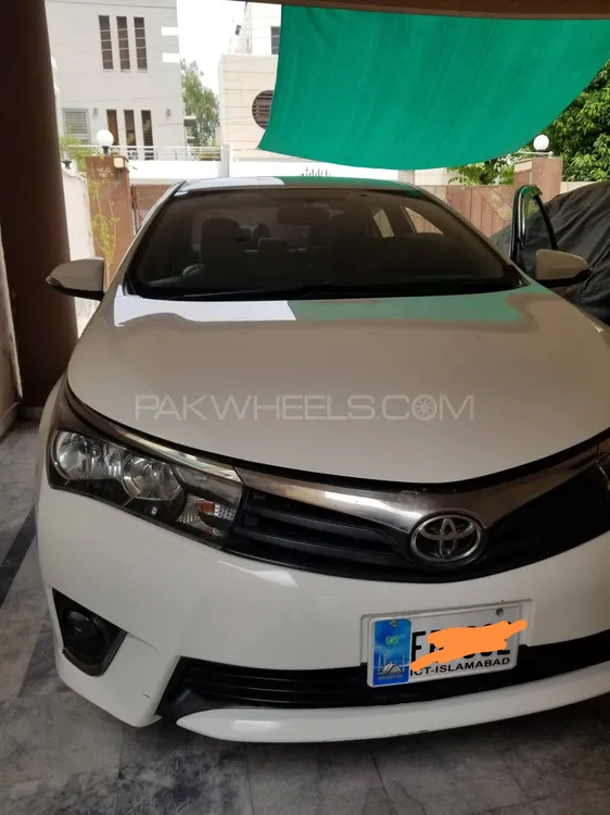 Toyota Corolla 2015 for Sale in Lahore Image-1