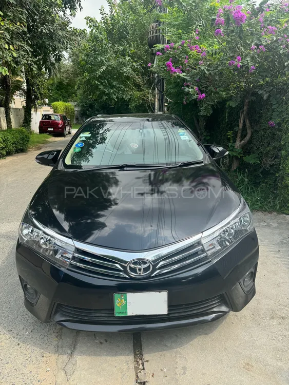 Toyota Corolla 2016 for Sale in Lahore Image-1