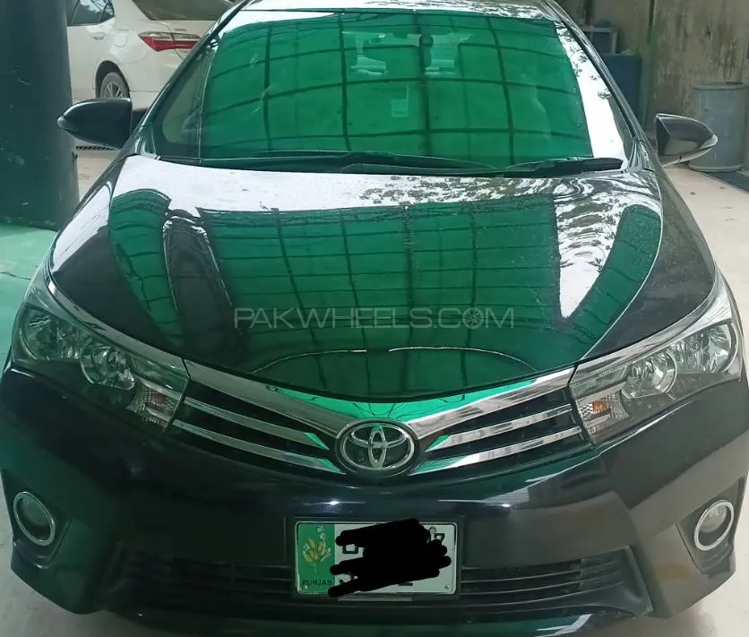 Toyota Corolla 2017 for Sale in Lahore Image-1