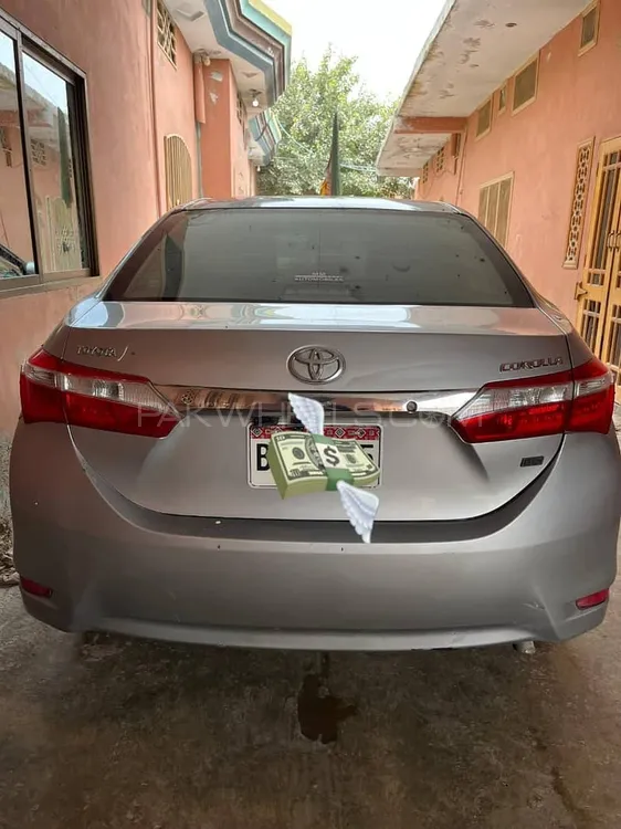 Toyota Corolla 2015 for Sale in Karachi Image-1
